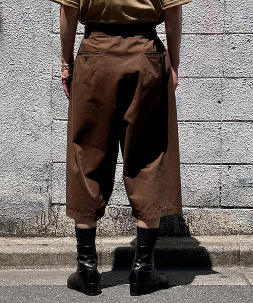 Toironier（トワロニエ）の「Toironier/トワロニエ/Belted Chino Shorts（チノパンツ・メンズ・チャコールグレー/ブラウン・1/2/3）」の15枚目の写真
