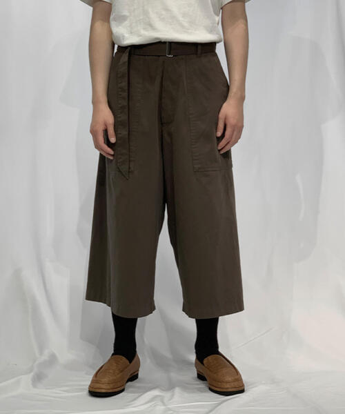 Toironier（トワロニエ）の「Toironier/トワロニエ/Belted Chino Shorts（チノパンツ・メンズ・チャコールグレー/ブラウン・1/2/3）」の17枚目の写真