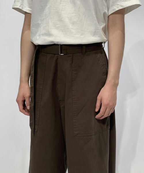 Toironier（トワロニエ）の「Toironier/トワロニエ/Belted Chino Shorts（チノパンツ・メンズ・チャコールグレー/ブラウン・1/2/3）」の19枚目の写真