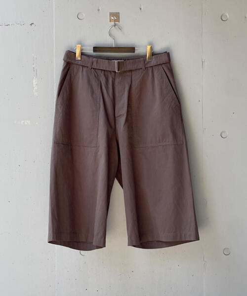 Toironier（トワロニエ）の「Toironier/トワロニエ/Belted Chino Shorts（チノパンツ・メンズ・チャコールグレー/ブラウン・1/2/3）」の22枚目の写真