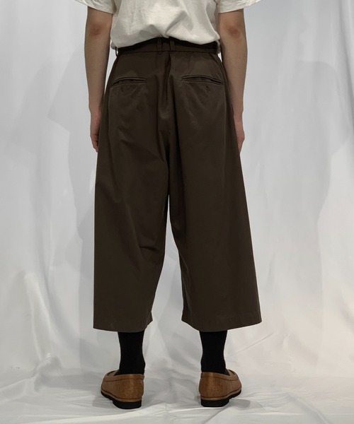 Toironier（トワロニエ）の「Toironier/トワロニエ/Belted Chino Shorts（チノパンツ・メンズ・チャコールグレー/ブラウン・1/2/3）」の4枚目の写真