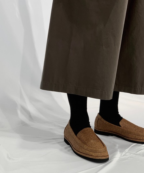 Toironier（トワロニエ）の「Toironier/トワロニエ/Belted Chino Shorts（チノパンツ・メンズ・チャコールグレー/ブラウン・1/2/3）」の7枚目の写真