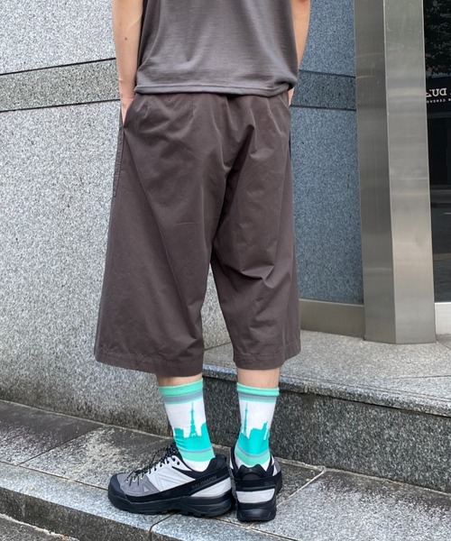 Toironier（トワロニエ）の「Toironier/トワロニエ/Belted Chino Shorts（チノパンツ・メンズ・チャコールグレー/ブラウン・1/2/3）」の12枚目の写真