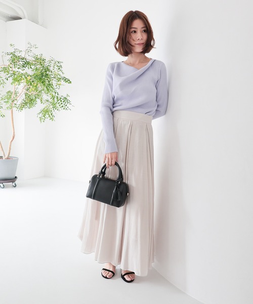 MIAN (ミアン)の「NERINE / タッセルチャーム付き ミニボストンバッグ(ボストンバッグ・レディース・ダークブラウン/ブラック/グレイッシュベージュ・FREE)」の17枚目の写真