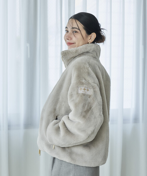 FREAK'S STORE(フリークスストア)の「TATRAS × FREAK'S STORE/タトラス BARBRA<別注カラーあり> /バルブラ/ファージャケット(その他アウター・レディース・グレー/ライトグレー/ブラック/ベージュ/ダークブラウン・2/1)」の9枚目の写真