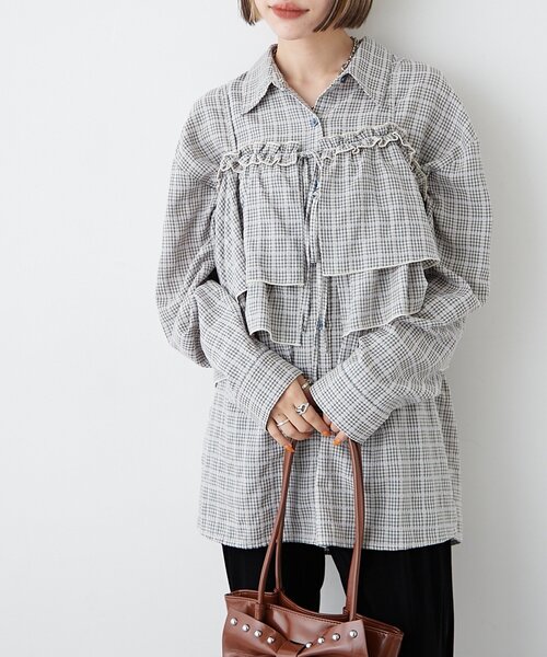 w closet（ダブルクローゼット）の「【2SETアイテム】ビスチェ付きチェックシャツ（シャツ/ブラウス・レディース・ブルー/ブラック/レッド/ブラウン・FREE）」の16枚目の写真