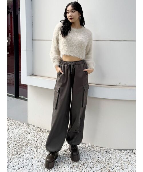 MURUA（ムルーア）の「Sarah×MURUAスウェットカーゴパンツ（スウェットパンツ・レディース・グレー/ダークグレー・FREE）」の5枚目の写真