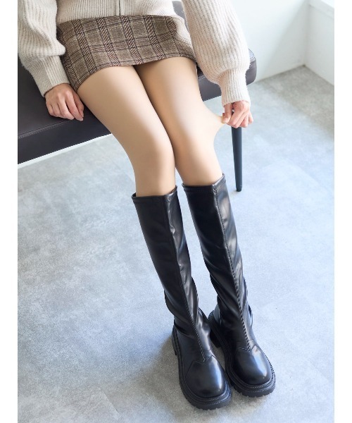 tutuanna（チュチュアンナ）の「まるで素肌のようなフェイクタイツクリア美脚80デニール（タイツ/ストッキング・レディース・ライトベージュ/ブラック/ブラック系その他5/ベージュ系7/ベージュ系6・L-XL/M-L/S-M）」の10枚目の写真