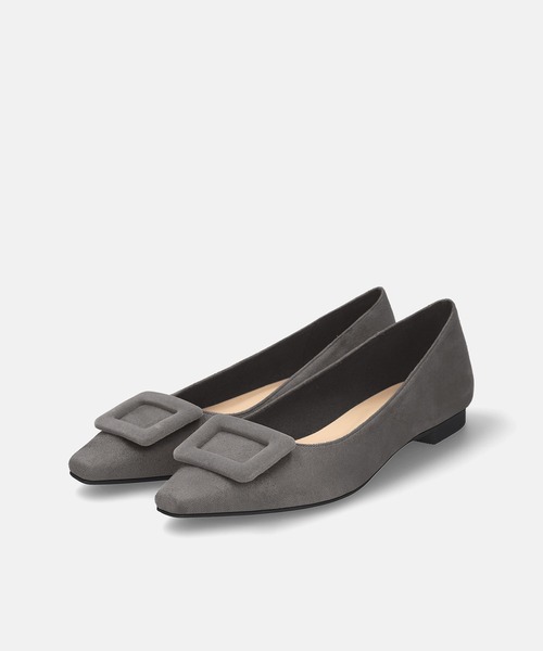 MAMIAN（マミアン）の「バックル付き スクエアトゥ フラットパンプス（パンプス・レディース・ネイビー/レッド/チャコールグレー/グレイッシュベージュ/ブラック・24.0cm/24.5cm/23.0cm/23.5cm/22.5cm/25.0cm）」の15枚目の写真