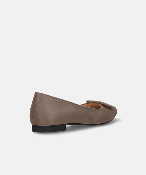 MAMIAN（マミアン）の「バックル付き スクエアトゥ フラットパンプス（パンプス・レディース・ネイビー/レッド/チャコールグレー/グレイッシュベージュ/ブラック・24.0cm/24.5cm/23.0cm/23.5cm/22.5cm/25.0cm）」の22枚目の写真