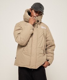 くじらエモダ　ファーストダウン　コラボダウン　ベージュ FIRST DOWN｜ファーストダウンのダウンジャケット/コート