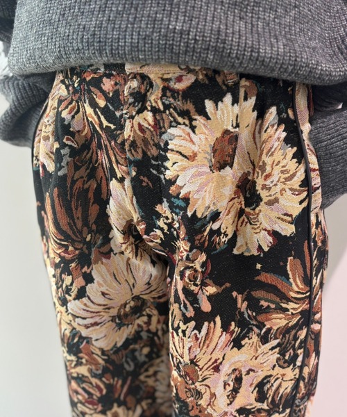 Unitage(ユニテージ)の「サテンラインゴブランパンツ(その他パンツ・レディース・ブラック・FREE)」の4枚目の写真