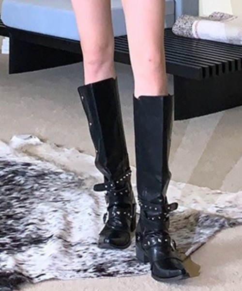 lilful（リルフル）の「【2WAY】Y2K 足首ベルト付き サイドボタンデザイン 折り返し ヒールロングブーツ（ブーツ・レディース・ブラック・M/L）」の12枚目の写真