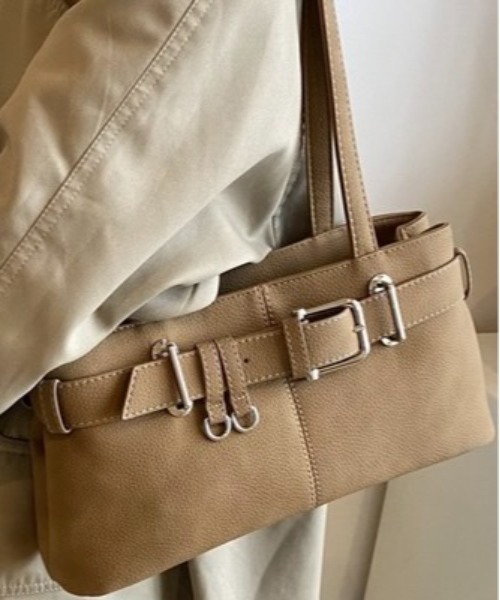 Burner(バーナー)の「【OKUOKU 0909】ベルトデザインショルダーバッグ oku-bag-24-32【GBT】(ショルダーバッグ・レディース・ブラック/ブラウン/ダークブラウン・FREE)」の3枚目の写真