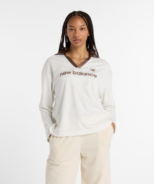 NEW BALANCE(ニューバランス)の「New Balance Mesh Jersey Long Sleeve(ニューバランス メッシュ ジャージー ロングスリーブ)(Tシャツ/カットソー・レディース・ベージュ系/ネイビー系・SMALL/MEDIUM/LARGE)」の2枚目の写真