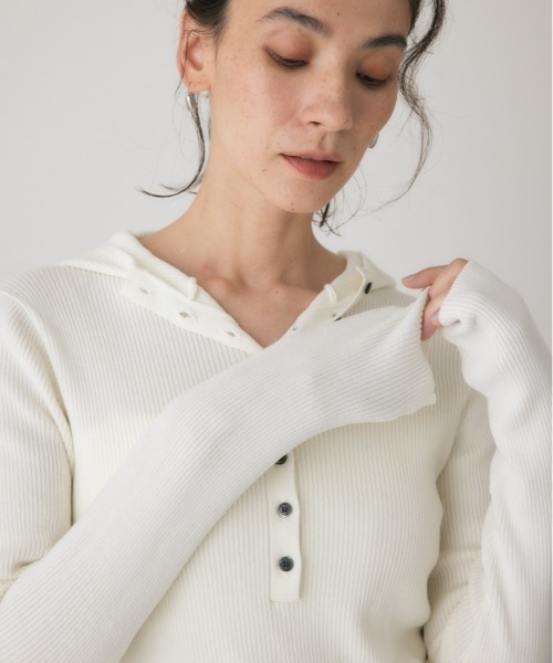 crie conforto(クリーコンフォルト)の「バラクラバニット 秋服 / 冬服 / 長袖 / フード有り(ニット/セーター・レディース・グレー/ライトイエロー/オフホワイト/ブラック・FREE)」の2枚目の写真