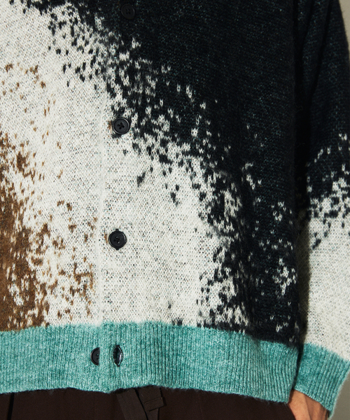 JOURNAL STANDARD（ジャーナルスタンダード）の「モヘア ミックス グラデーション カーディガン（カーディガン/ボレロ・メンズ・ベージュ/ブラック/カーキ/ネイビー・LARGE/MEDIUM）」の15枚目の写真