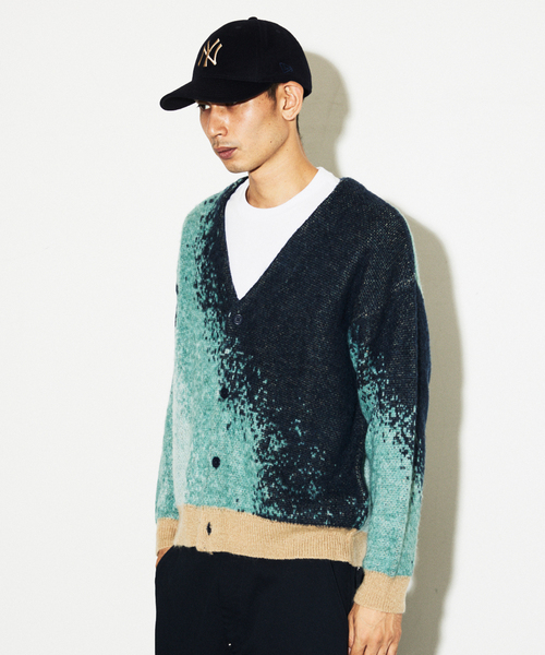 JOURNAL STANDARD（ジャーナルスタンダード）の「モヘア ミックス グラデーション カーディガン（カーディガン/ボレロ・メンズ・ベージュ/ブラック/カーキ/ネイビー・LARGE/MEDIUM）」の20枚目の写真