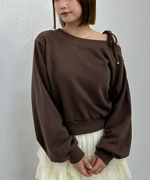 archives(アルシーヴ)の「肩リボンワンショルスウェット(Tシャツ/カットソー・レディース・ブラウン/グレー/ブラック/アイボリー・MEDIUM)」の7枚目の写真