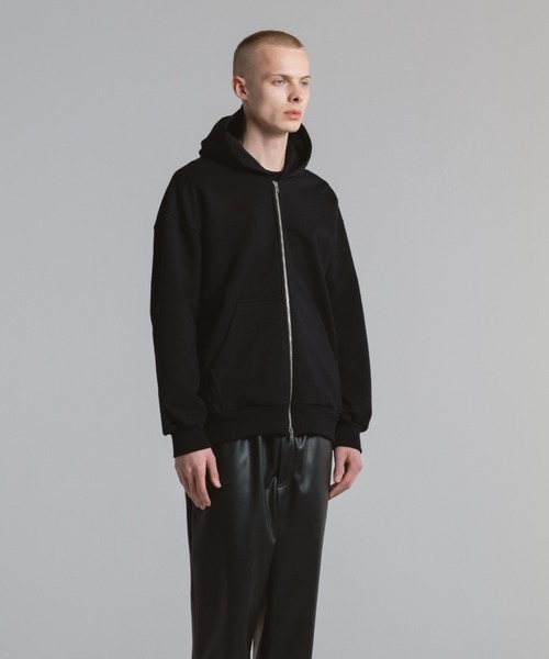 CINOH(チノ)の「HELENE SWEAT OPEN HOODIE(パーカー・メンズ・ブラック/グレー・38/46)」の4枚目の写真