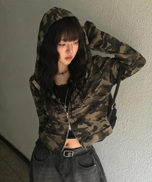 セール】カモフラ柄ジップアップショートパーカー｜フード付き×ダブル