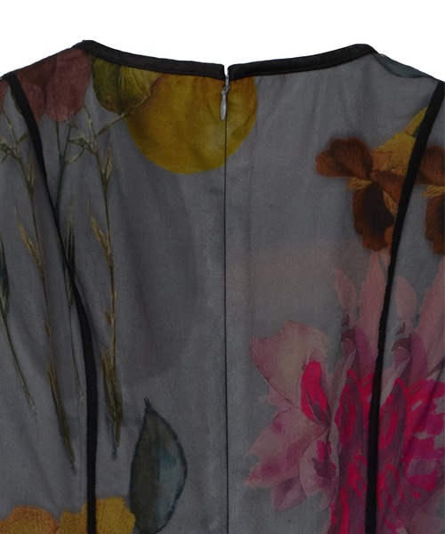 UND GRACE CHIFFON VEIL DRESS（ワンピース）｜Ameri（アメリ）の