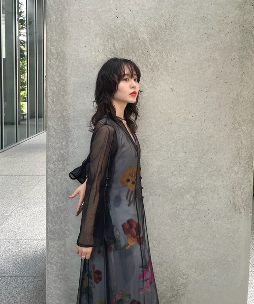 UND GRACE CHIFFON VEIL DRESS（ワンピース）｜Ameri（アメリ）の