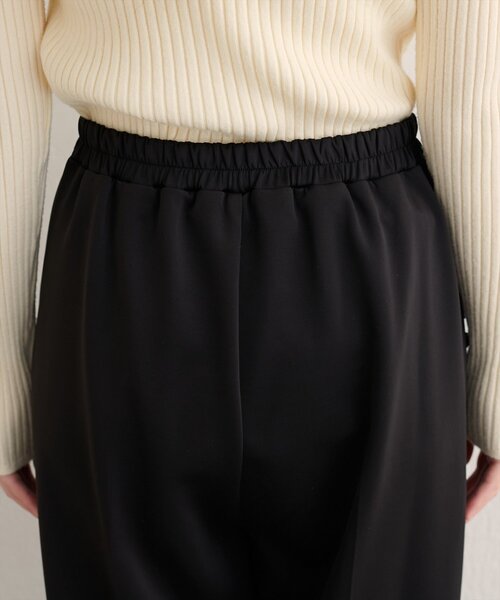 natural couture（ナチュラルクチュール）の「【WEB限定】ポケットフリルタックパンツ（スラックス・レディース・ネイビー/グレイッシュベージュ/ブラック・FREE）」の12枚目の写真