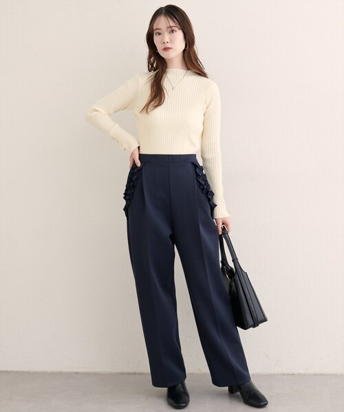 natural couture（ナチュラルクチュール）の「【WEB限定】ポケットフリルタックパンツ（スラックス・レディース・ネイビー/グレイッシュベージュ/ブラック・FREE）」の19枚目の写真