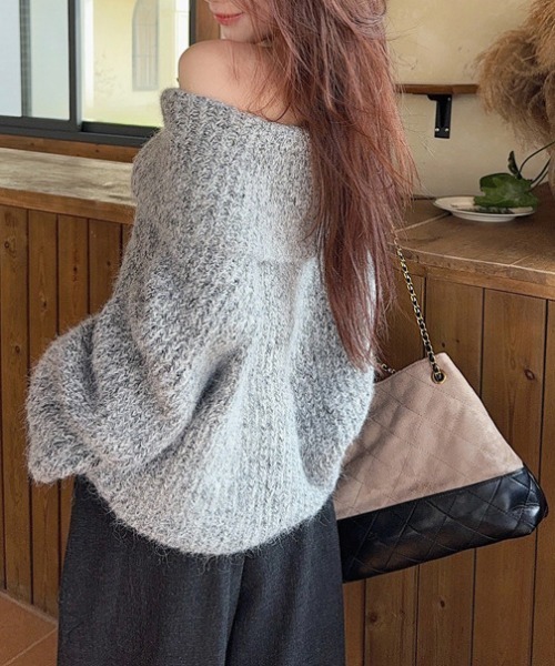FREE STYLISTS(フリー スタイリスト)の「YUGA_YGMC Off-the-shoulder knit sweater(ニット/セーター・レディース・ライトグレー/オフホワイト・FREE)」の11枚目の写真