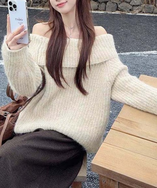 FREE STYLISTS(フリー スタイリスト)の「YUGA_YGMC Off-the-shoulder knit sweater(ニット/セーター・レディース・ライトグレー/オフホワイト・FREE)」の17枚目の写真
