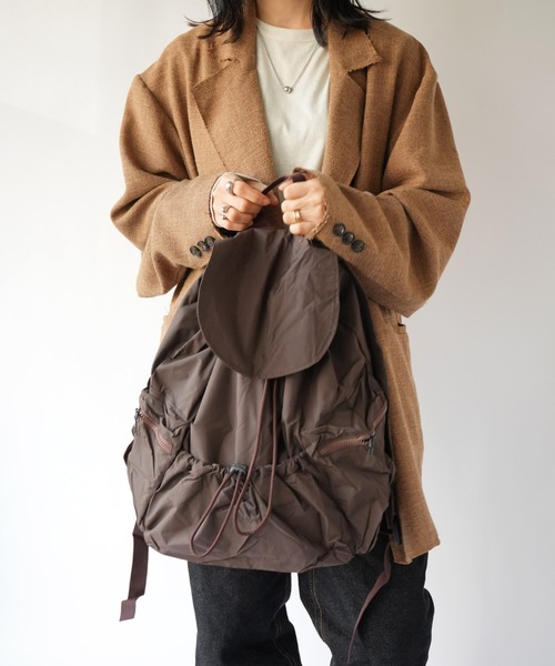 Port(ポート)の「【 Port / ポート 】 フラップ ドロスト ポケット リュック #(バックパック/リュック・レディース・ブラウン/ブラック/アイボリー・FREE)」の19枚目の写真