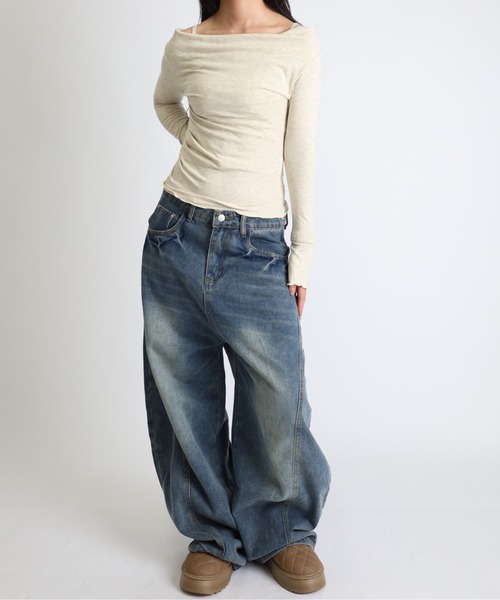 Vini（ヴィニ）の「キャミ風オフショルダー トップス（Tシャツ/カットソー・レディース・ブラック/アイボリー・MEDIUM）」の13枚目の写真