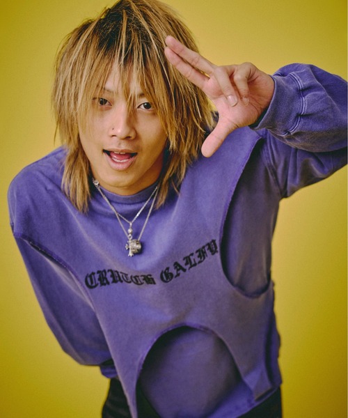 セール】GALFY-穴の向こうにわんちゃんロンTee（Tシャツ/カットソー