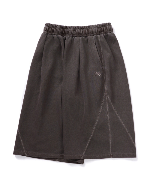 GAKKAI UNIONS(ガッカイユニオンズ)の「ワンタック切り替えピグメントバミューダショーツブラウン(その他パンツ・レディース・その他・MEDIUM/LARGE/X-LARGE/SMALL)」の4枚目の写真