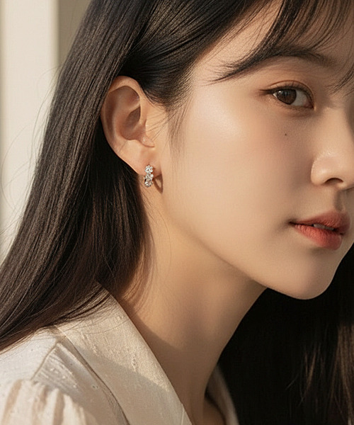 Burner(バーナー)の「【Sonu jewelry(ソヌジュエリー)】フラワーモチーフフープピアス oku-pierce-8-3【RBTS】(ピアス(両耳用)・レディース・シルバー・FREE)」の2枚目の写真