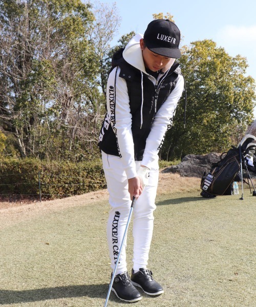 LUXE/R GOLF（ラグジュ ゴルフ）の「(RM)【LUXE/R GOLF】2WAY コンビネーション ダウン フード ベスト（ダウンベスト・メンズ・オフホワイト/チャコールグレー/ブラック・L/XL/M）」の13枚目の写真