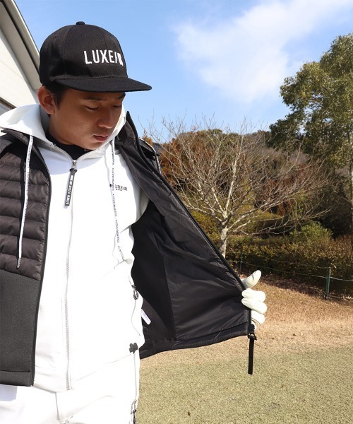 LUXE/R GOLF（ラグジュ ゴルフ）の「(RM)【LUXE/R GOLF】2WAY コンビネーション ダウン フード ベスト（ダウンベスト・メンズ・オフホワイト/チャコールグレー/ブラック・L/XL/M）」の17枚目の写真