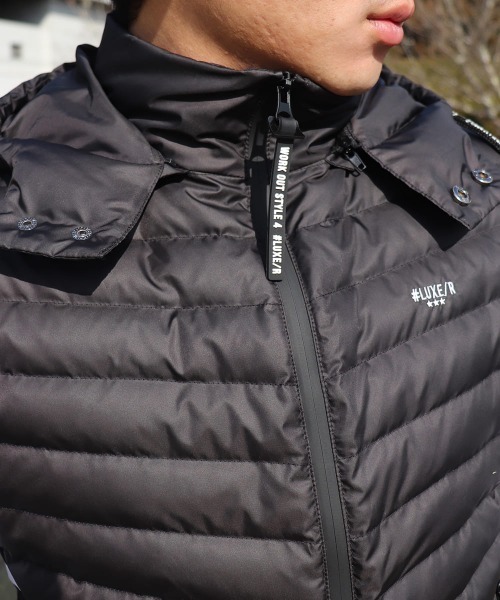 LUXE/R GOLF（ラグジュ ゴルフ）の「(RM)【LUXE/R GOLF】2WAY コンビネーション ダウン フード ベスト（ダウンベスト・メンズ・オフホワイト/チャコールグレー/ブラック・L/XL/M）」の21枚目の写真
