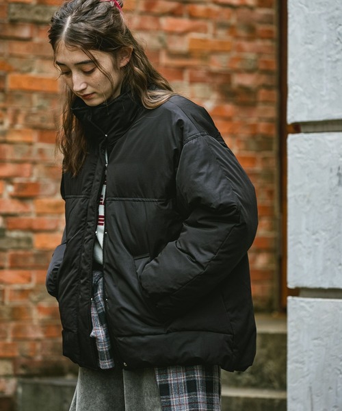 GEORGE'S（ジョージズ）の「スタンド中綿ブルゾン（ブルゾン・レディース・ブラック/ベージュ/オフホワイト・SMALL/MEDIUM）」の9枚目の写真