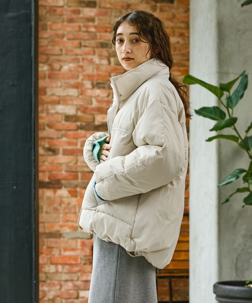 GEORGE'S（ジョージズ）の「スタンド中綿ブルゾン（ブルゾン・レディース・ブラック/ベージュ/オフホワイト・SMALL/MEDIUM）」の17枚目の写真