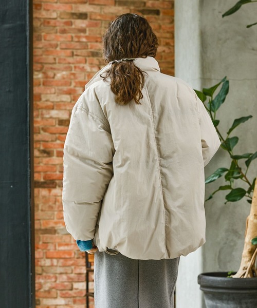 GEORGE'S（ジョージズ）の「スタンド中綿ブルゾン（ブルゾン・レディース・ブラック/ベージュ/オフホワイト・SMALL/MEDIUM）」の18枚目の写真