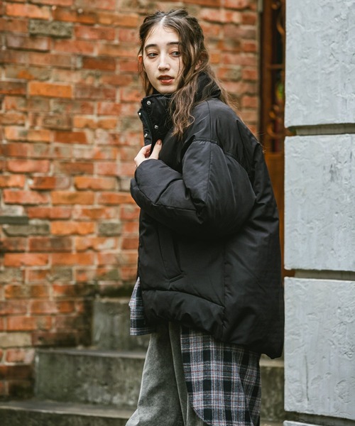 GEORGE'S（ジョージズ）の「スタンド中綿ブルゾン（ブルゾン・レディース・ブラック/ベージュ/オフホワイト・SMALL/MEDIUM）」の6枚目の写真