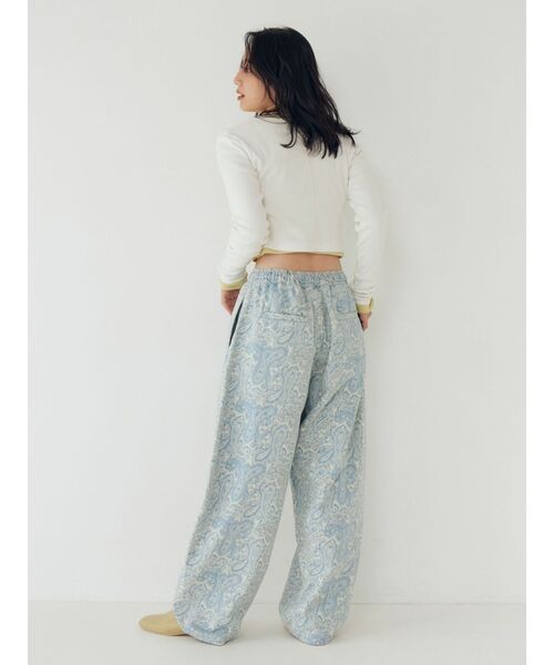 Ungrid（アングリッド）の「ペイズリーラフデニムパンツ（デニムパンツ・レディース・ブルー・FREE）」の10枚目の写真
