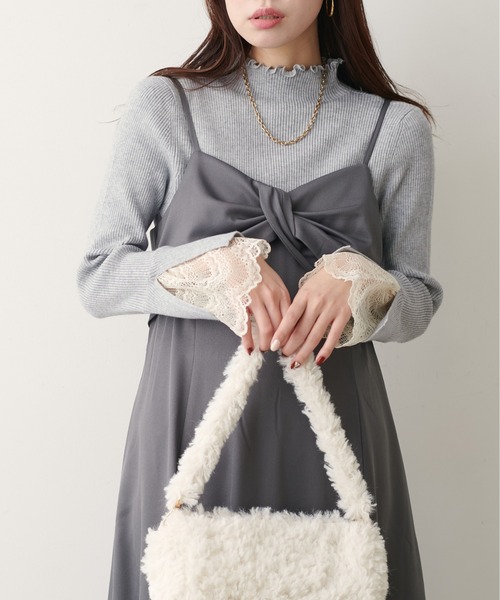 natural couture（ナチュラルクチュール）の「袖口レースもちもちリブタートル（ニット/セーター・レディース・スミクロ/ライトグレー/ボルドー/サックスブルー/ピンク/ラベンダー/ミント/イエロー/オフホワイト・FREE）」の15枚目の写真