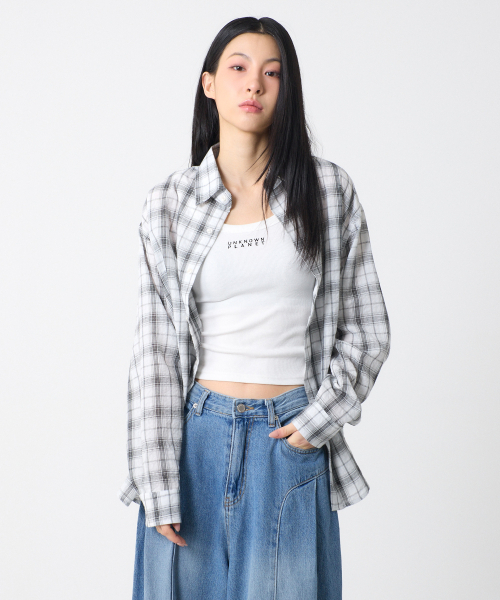 UNKNOWN PLANET(アンノウンプラネット)の「ヴィンテージオーバーサイズチェックシャツホワイト(シャツ/ブラウス・レディース・その他・SMALL/MEDIUM/LARGE)」の2枚目の写真