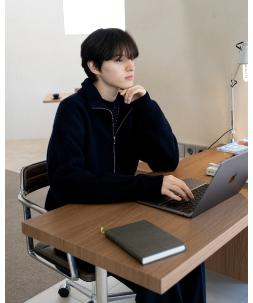 ASTLAY(アストレイ)の「Excella Lambswool Knit zip-up (Dark Navy)(カーディガン/ボレロ・メンズ・その他・2/3)」の2枚目の写真