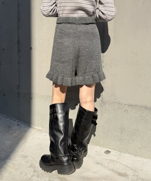 w closet(ダブルクローゼット)の「フリルニットショートパンツ(その他パンツ・レディース・ブラウン/グレー/アイボリー・FREE)」の15枚目の写真