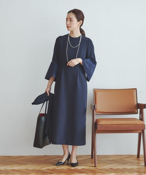 URBAN RESEARCH（アーバンリサーチ）の「フレアスリーブワンピース（ワンピース・レディース・ネイビー/ブラック・38/36）」の21枚目の写真