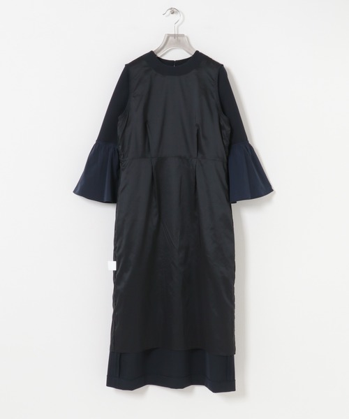 URBAN RESEARCH（アーバンリサーチ）の「フレアスリーブワンピース（ワンピース・レディース・ブラック/ネイビー・38/36）」の18枚目の写真